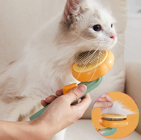 FurFreeze Purrpose Self-Cleaning Massage Comb